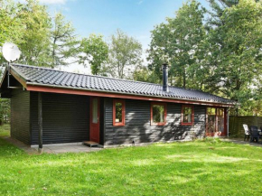 Two-Bedroom Holiday home in Ulfborg 4